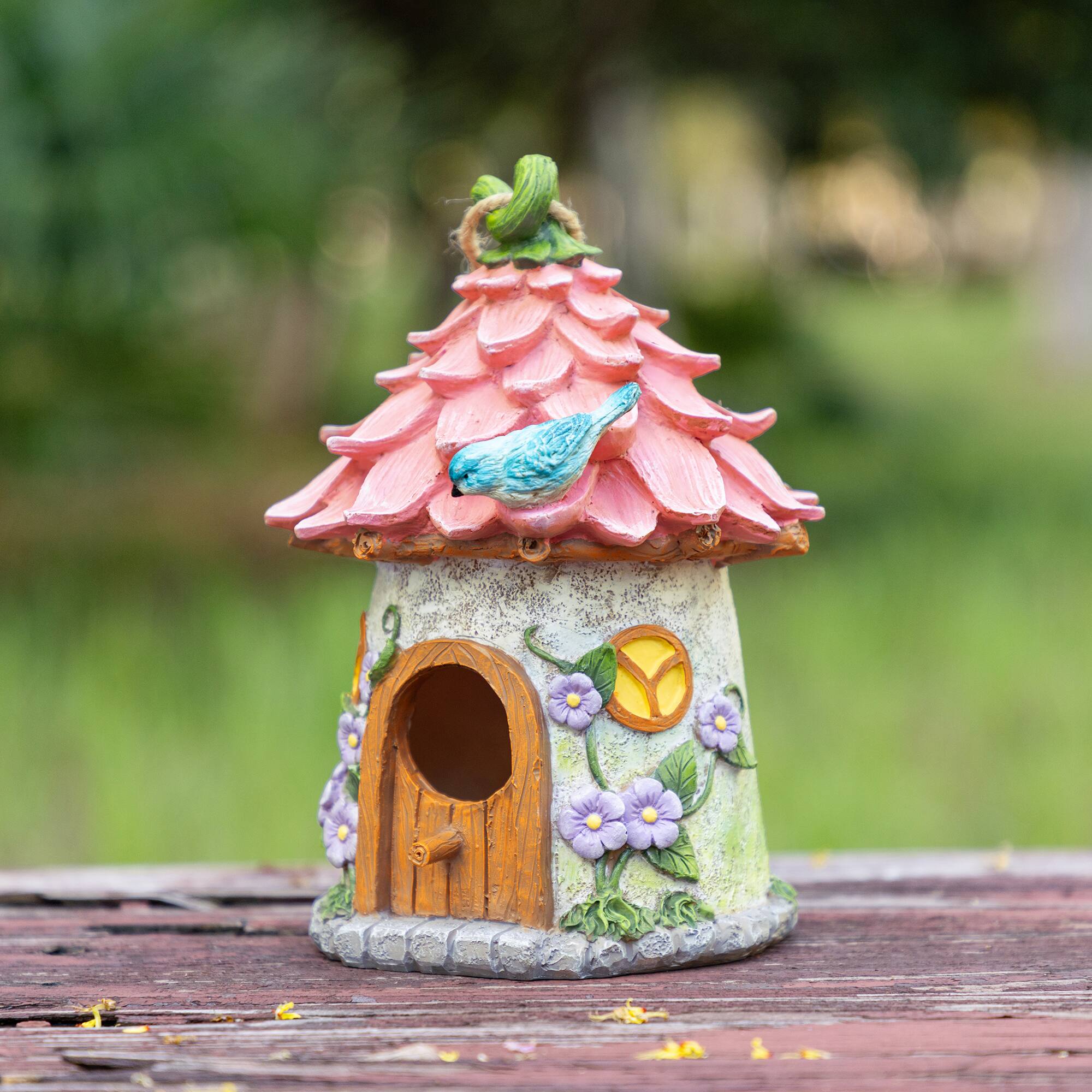 Glitzhome® 9" Resin Pink Roof Outdoor Garden Birdhouse